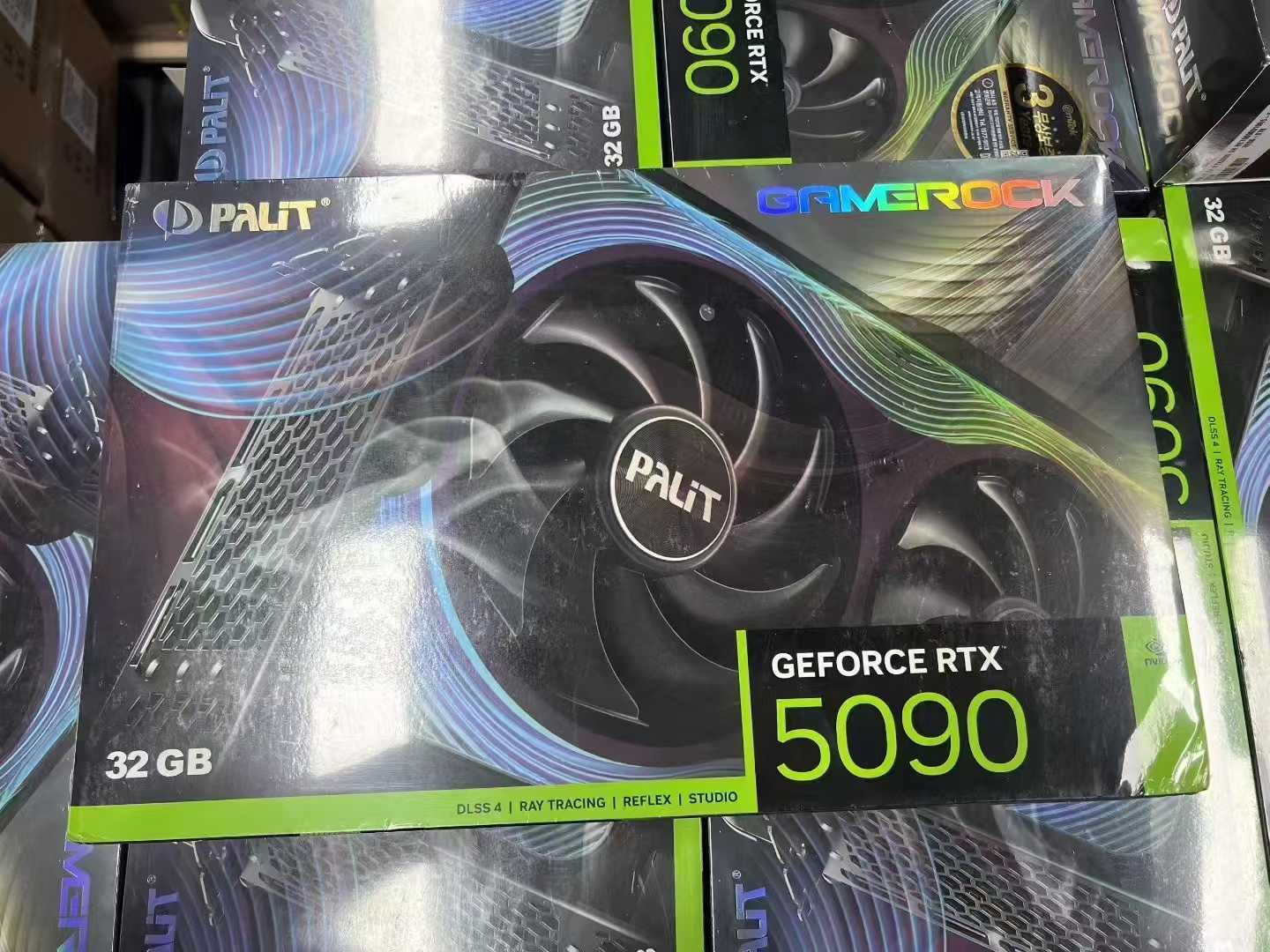 RTX 6000 Ada vs 5090：谁才是AI与游戏的终极赢家？ | GPU服务器租赁指南- 深圳市信安云信息技术有限公司