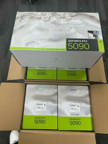 5090显卡外包装展示